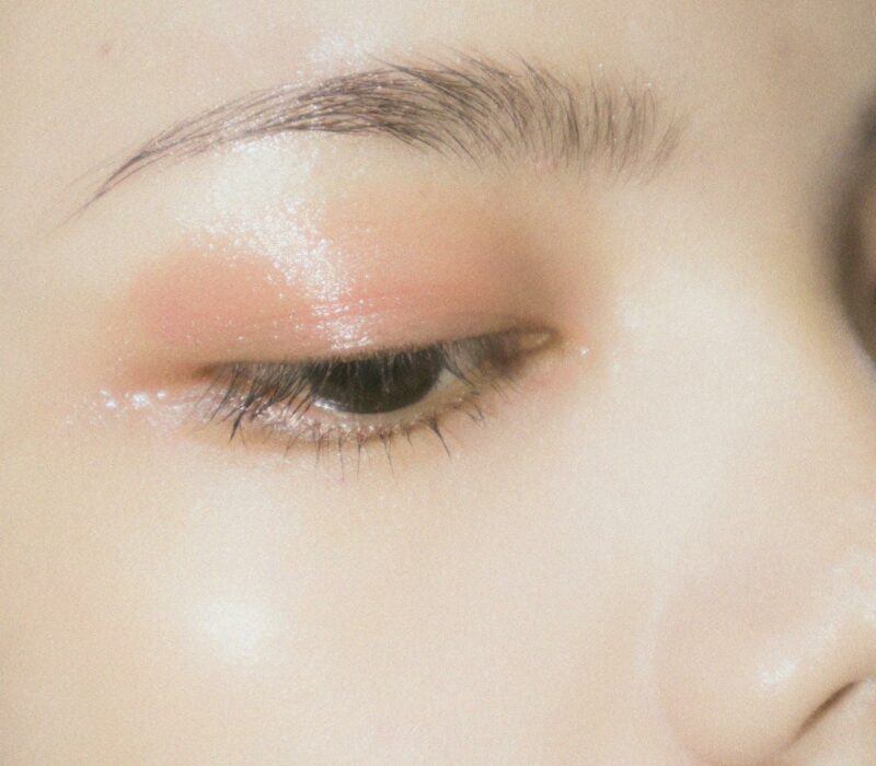 Düşük Göz Kapaklılar İçin Eyeliner Uygulaması