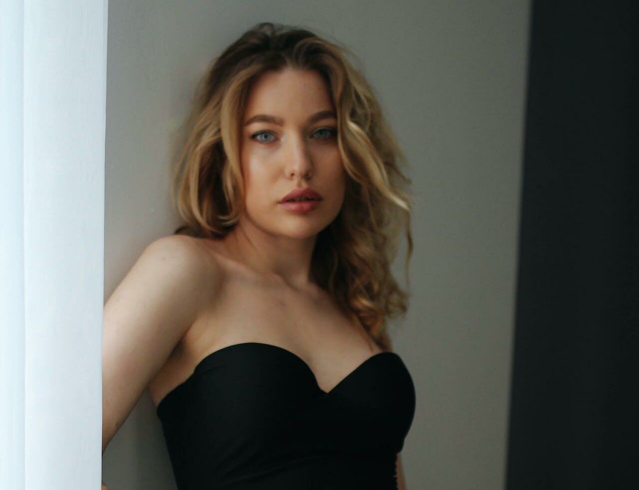 Büstiyer Nedir? Stilinizi Tamamlayacak Şık ve Modern Büstiyer Modelleri