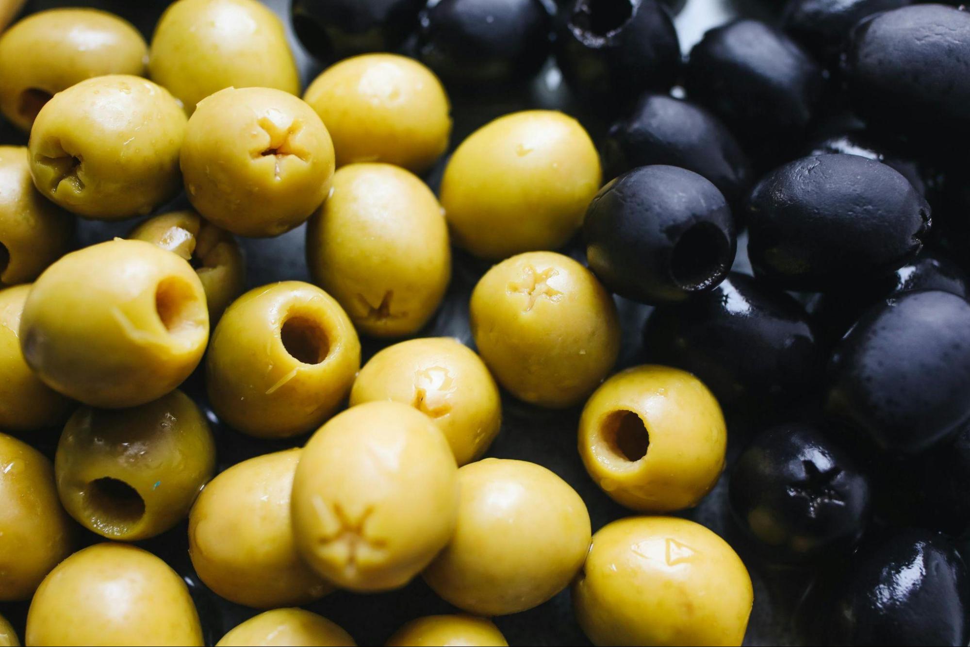 Evde Zeytin Yapımının Püf Noktaları ve Lezzetli Tarifler