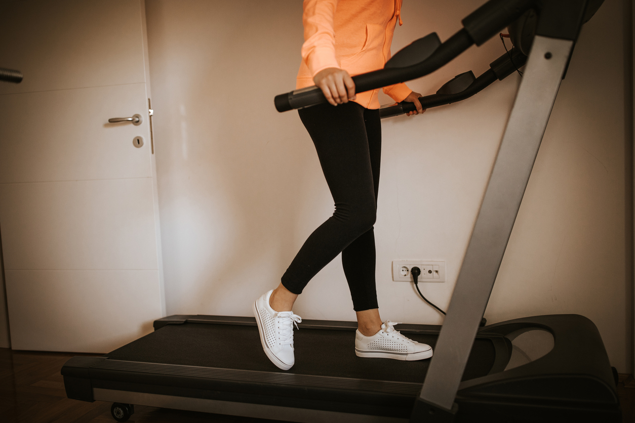 Evde spor yapmak için ihtiyacınız olan egzersiz aletleri Keşfet